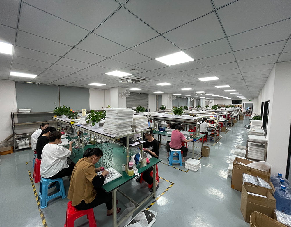 KAIMEI jewelry manufacturing workshop in Dongguan